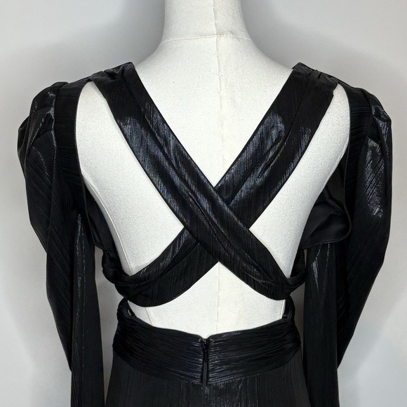 Ieena for Mac Duggal Black Princess Sleeve Cut Out Metallic Gown Womens Size 2 - Picture 7 of 16